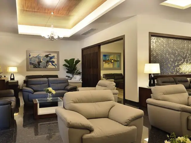 Sala de velación moderna y confortable